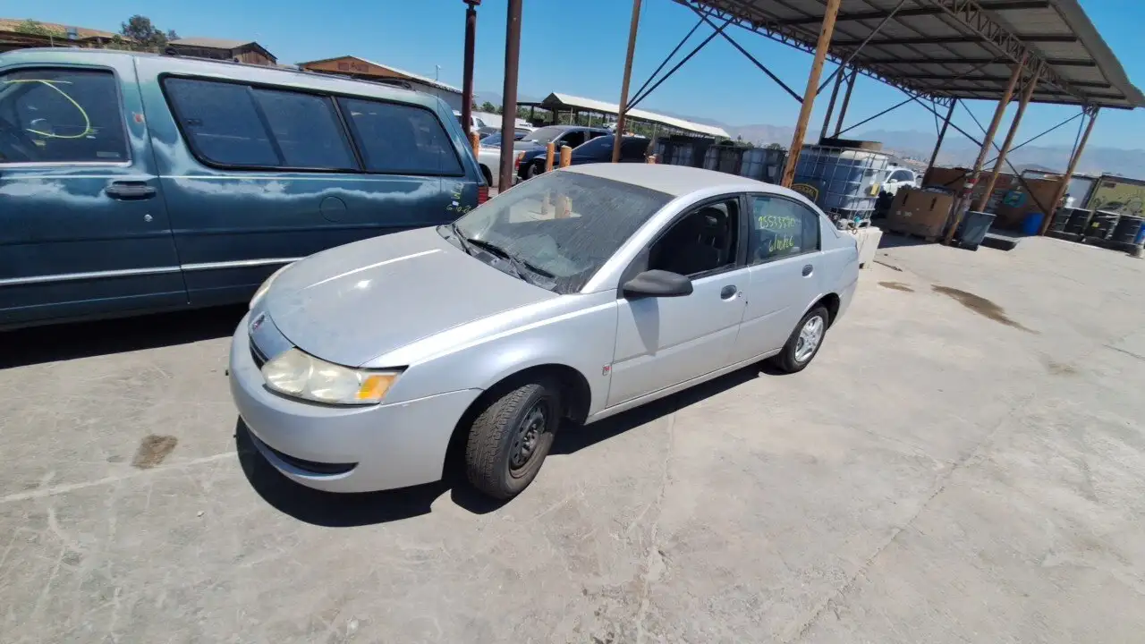 Photo of 2004 Saturn Ion