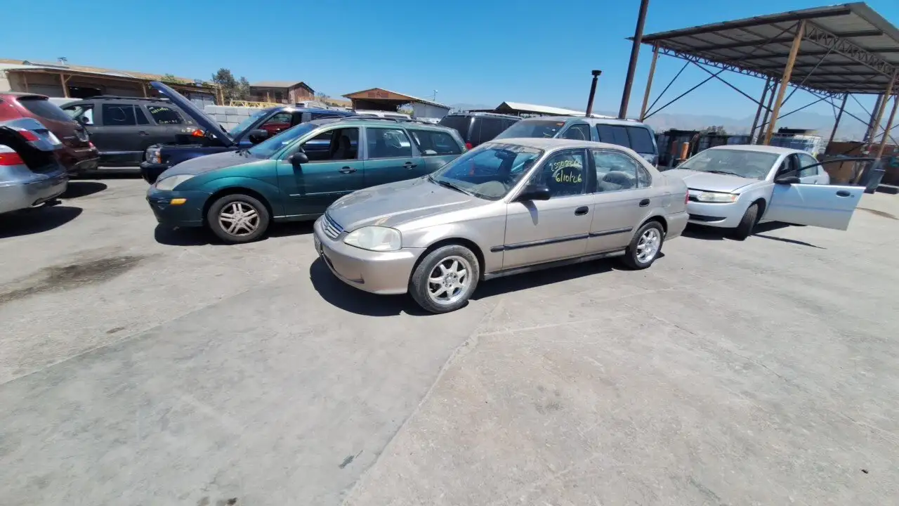 Photo of 2000 Honda Civic