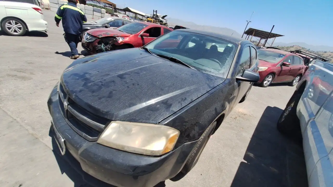 Photo of 2010 Dodge Avenger