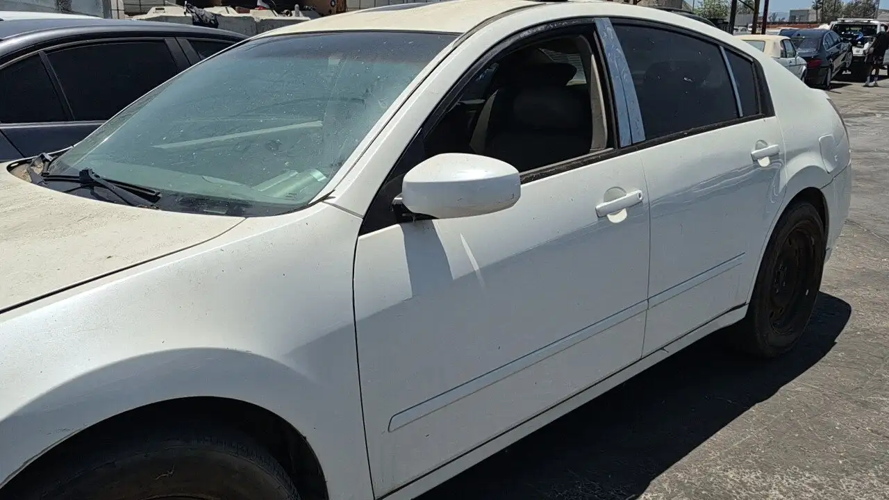 Photo of 2005 Nissan Maxima