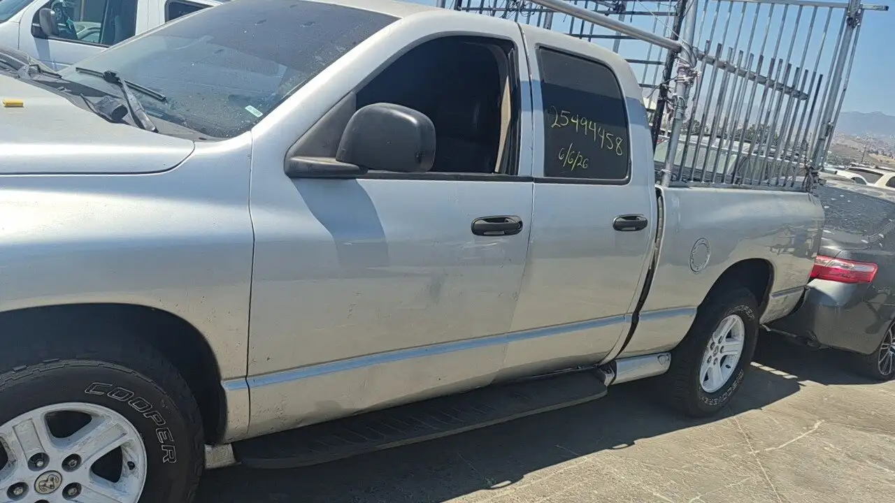 Photo of 2003 Dodge Ram 1500