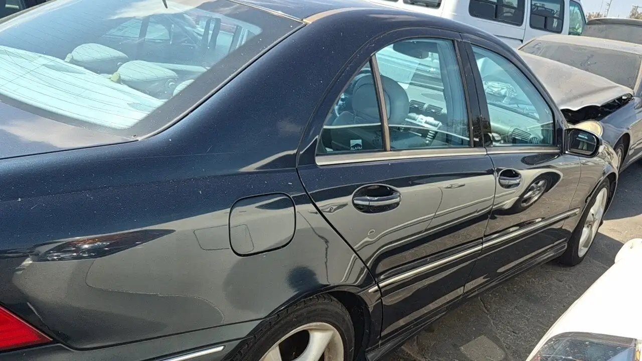 Photo of 2005 Mercedes-Benz C230