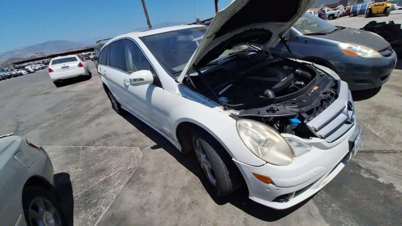 Photo of 2008 Mercedes-Benz R350
