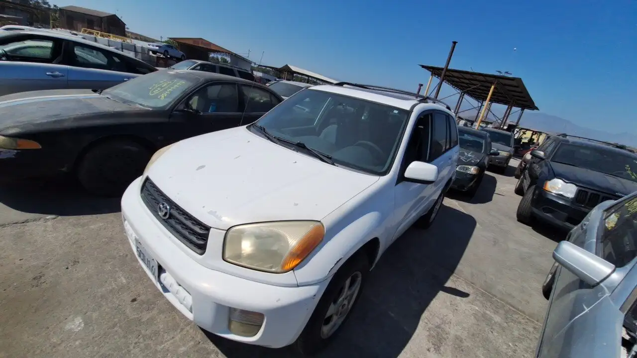 Photo of 2003 Toyota Rav4