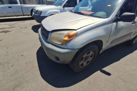 Photo of 2004 Toyota Rav4
