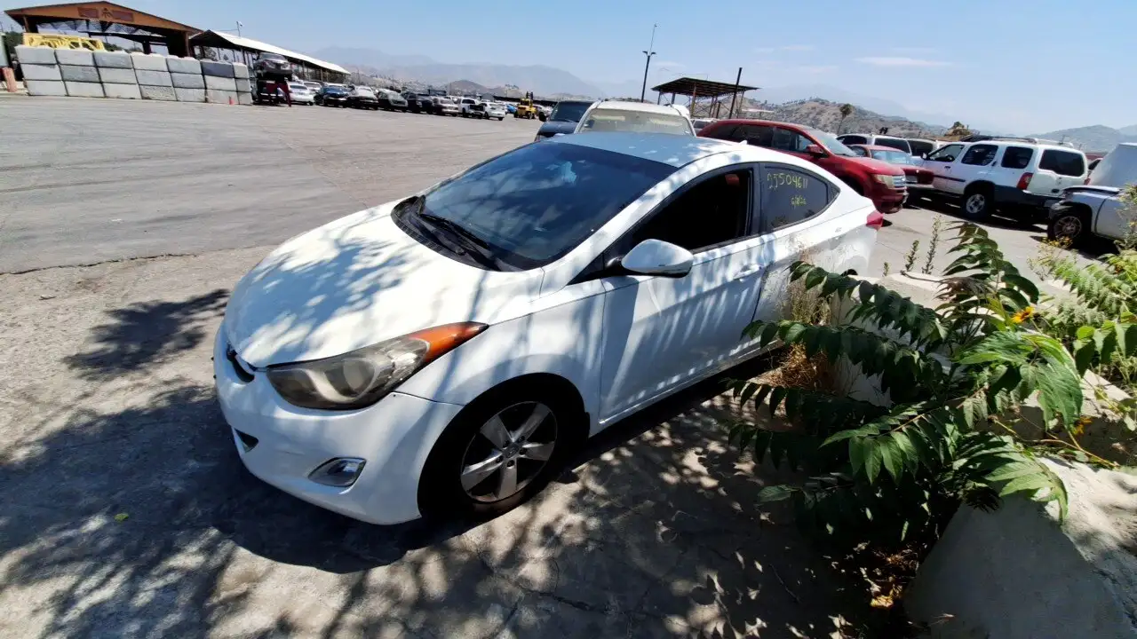 Photo of 2013 Hyundai Elantra