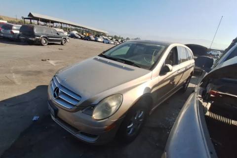 Photo of 2007 Mercedes-Benz R350