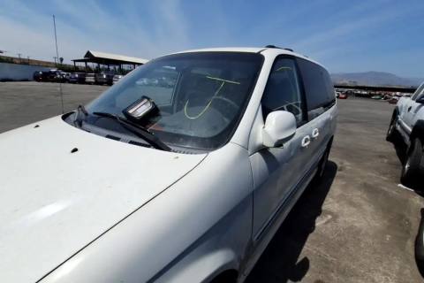 Photo of 2005 Kia Sedona