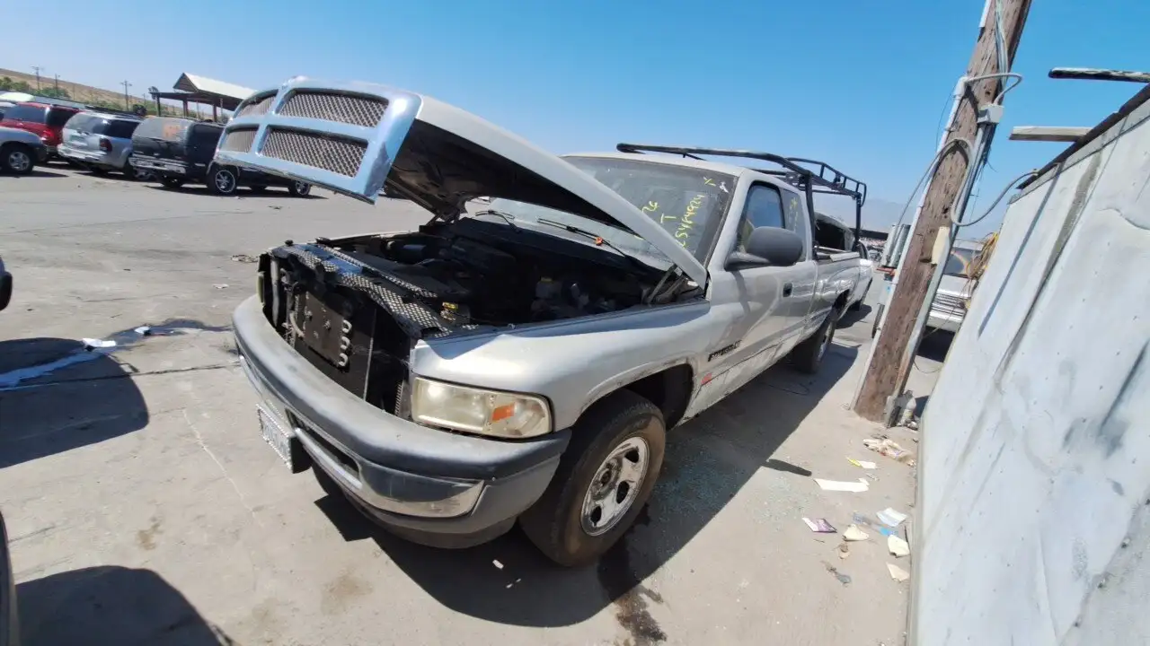 Photo of 2001 Dodge Ram 1500