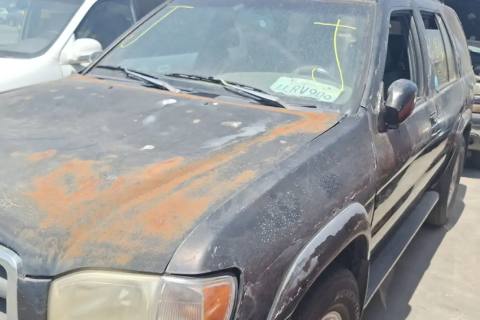 Photo of 1999 Nissan Pathfinder
