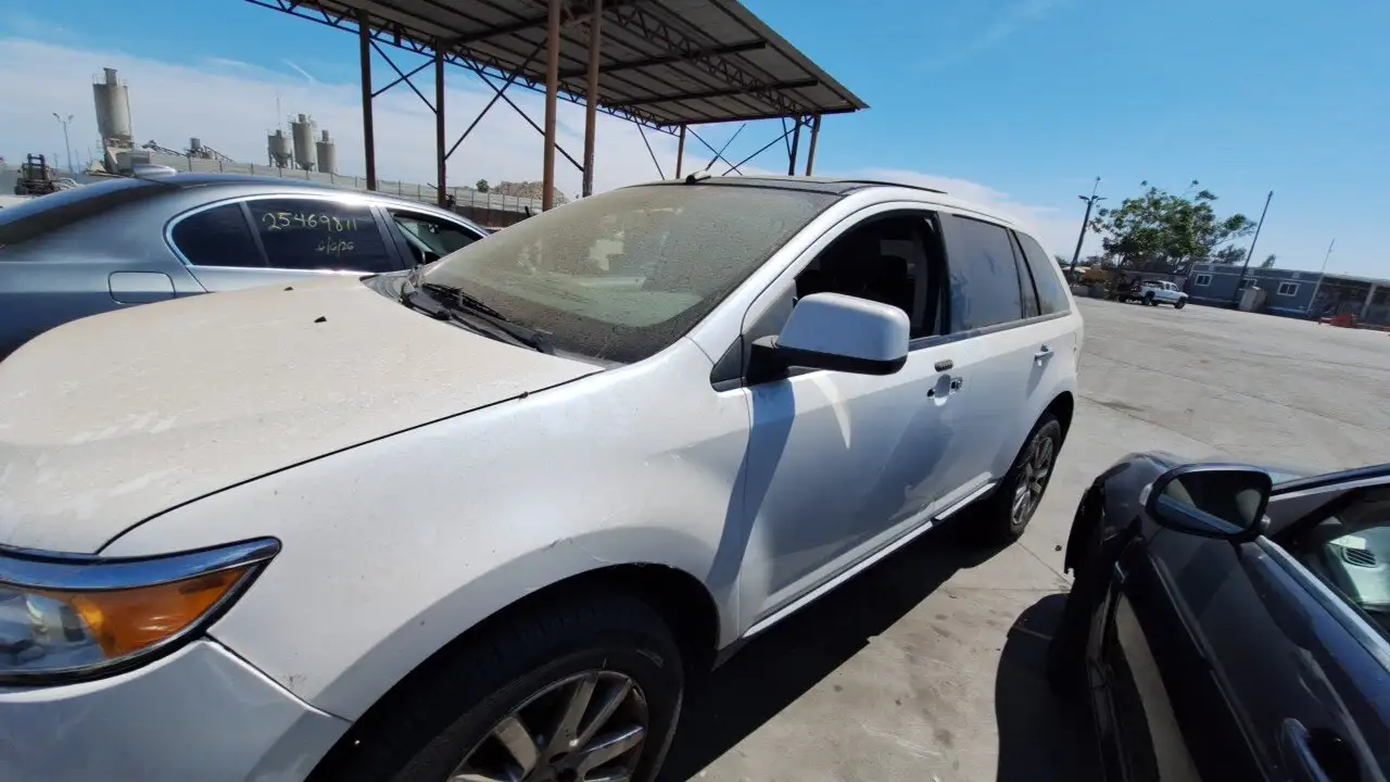 Photo of 2011 Ford Edge