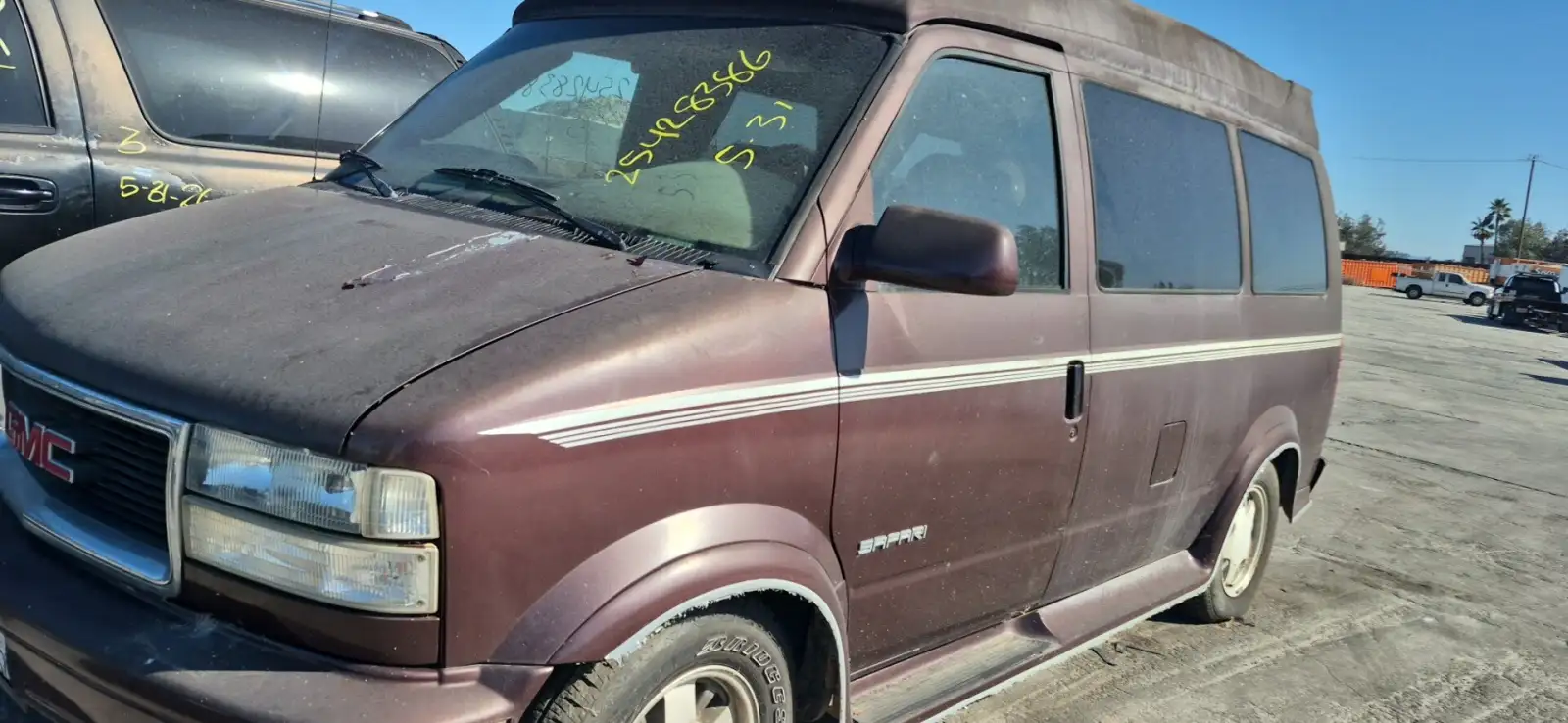 Photo of 1996 Gmc Safari