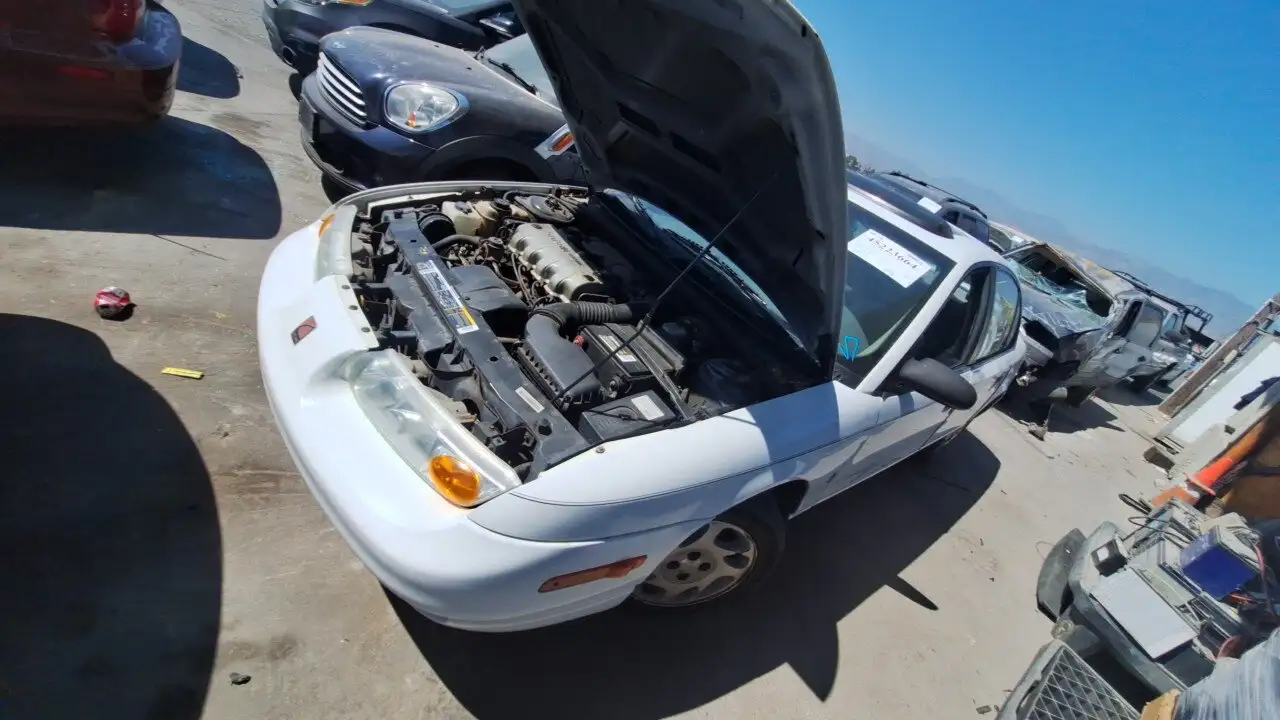 Photo of 2002 Saturn Sl