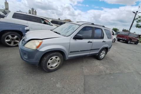 Photo of 2005 Honda Cr-V