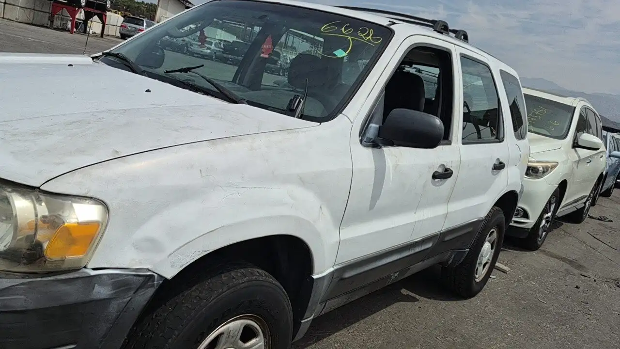 Photo of 2006 Ford Escape