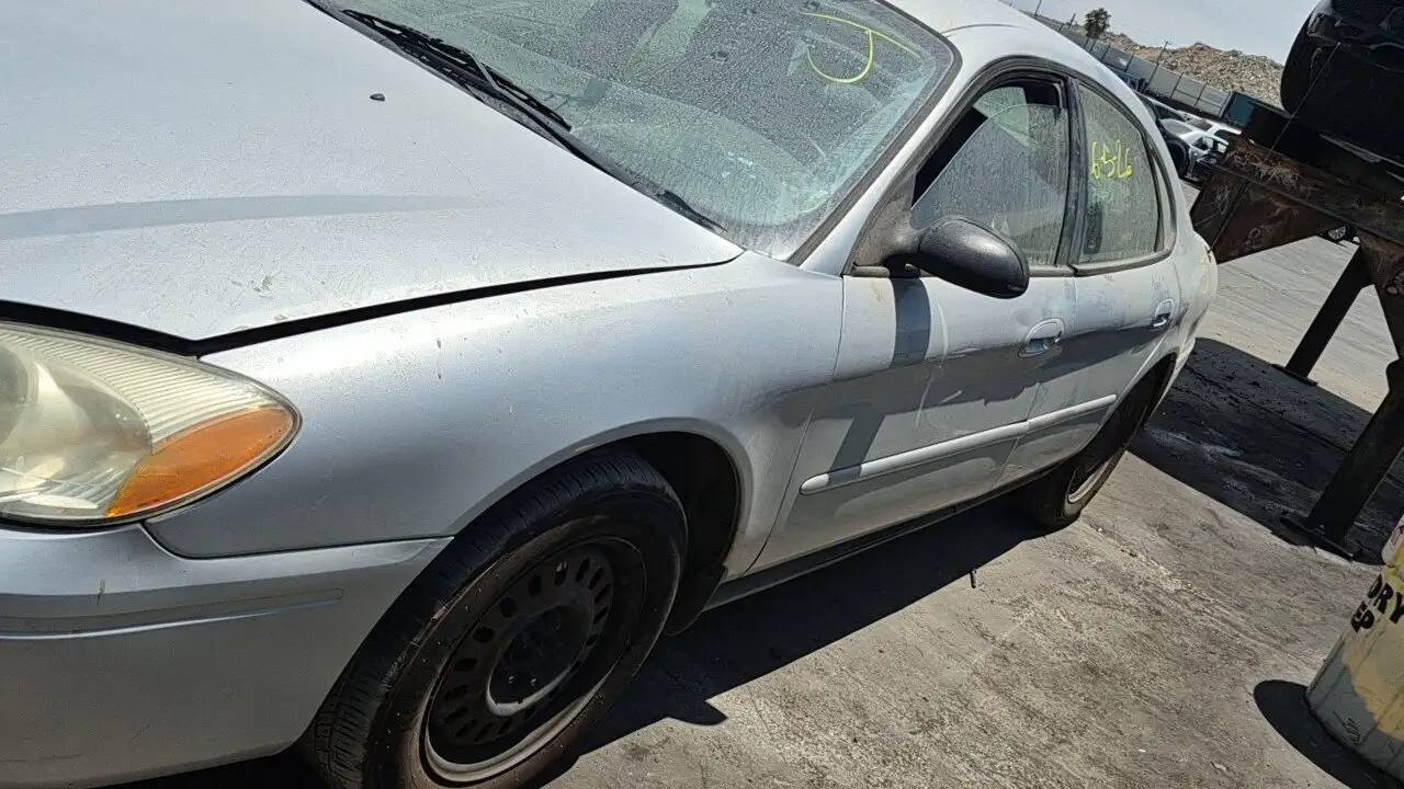Photo of 2006 Ford Taurus