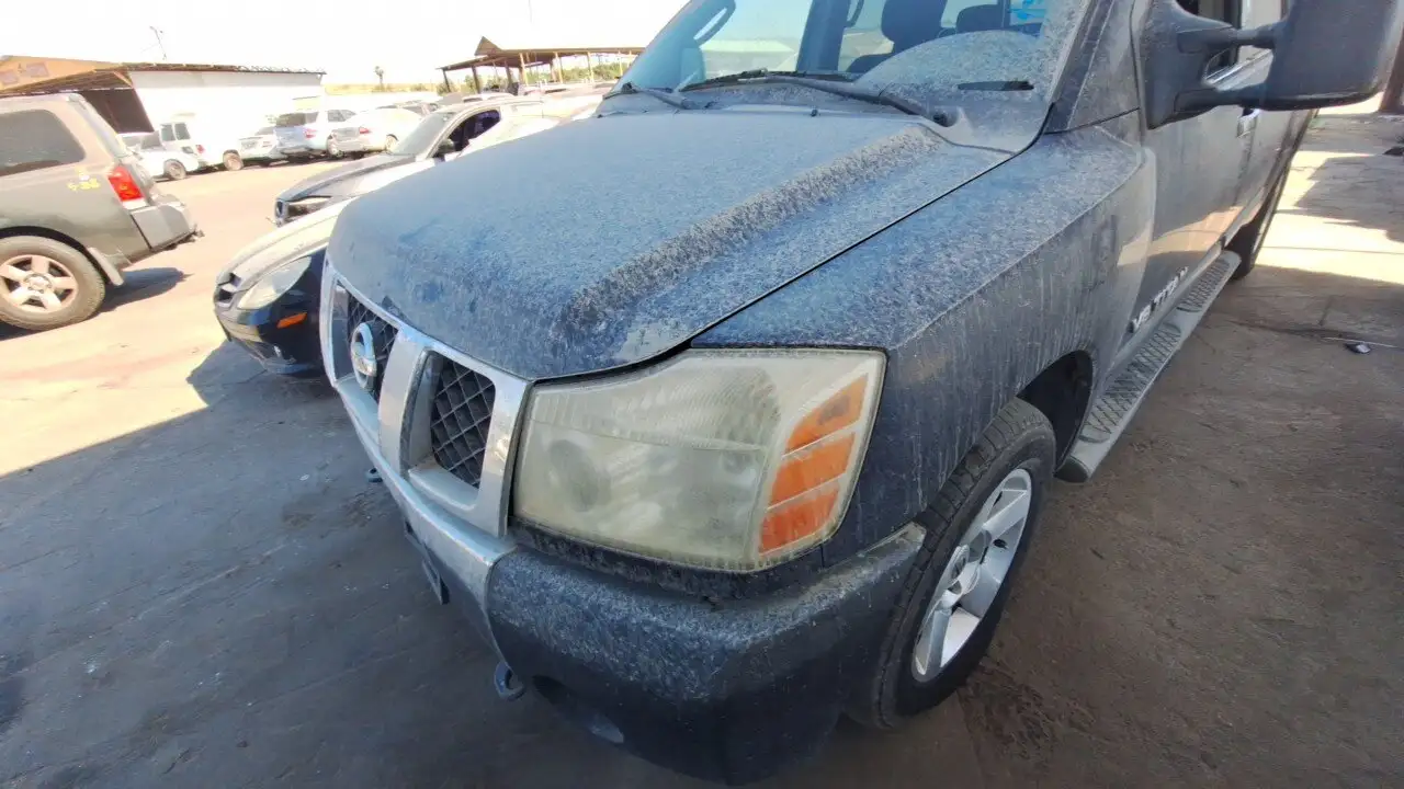 Photo of 2006 Nissan Titan
