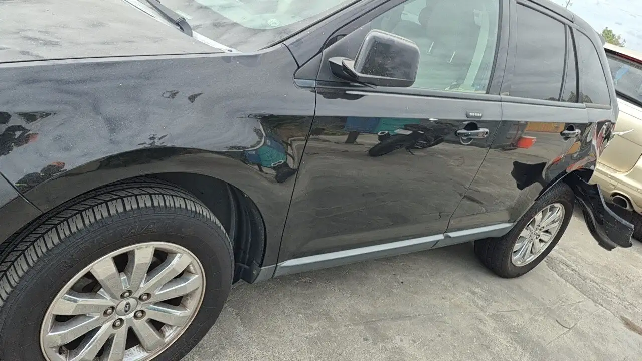 Photo of 2010 Ford Edge