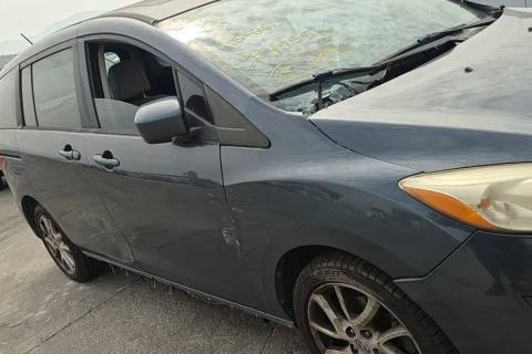 Photo of 2012 Mazda 5