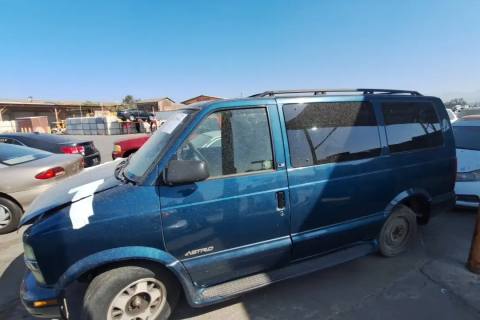 Photo of 2002 Chevrolet Astro