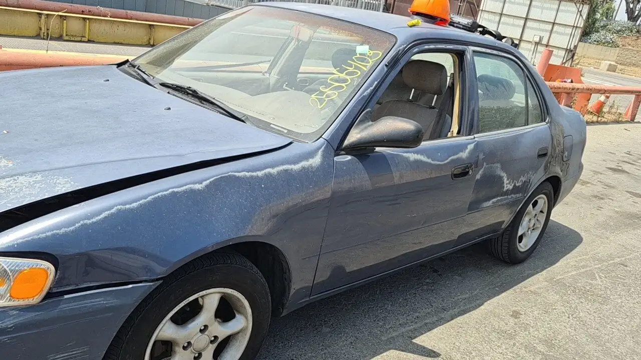 Photo of 2000 Toyota Corolla