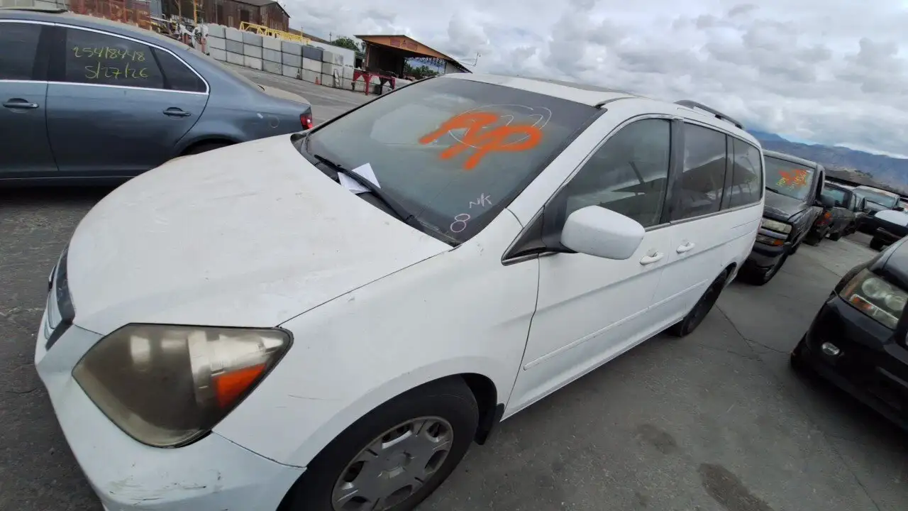 Photo of 2005 Honda Odyssey