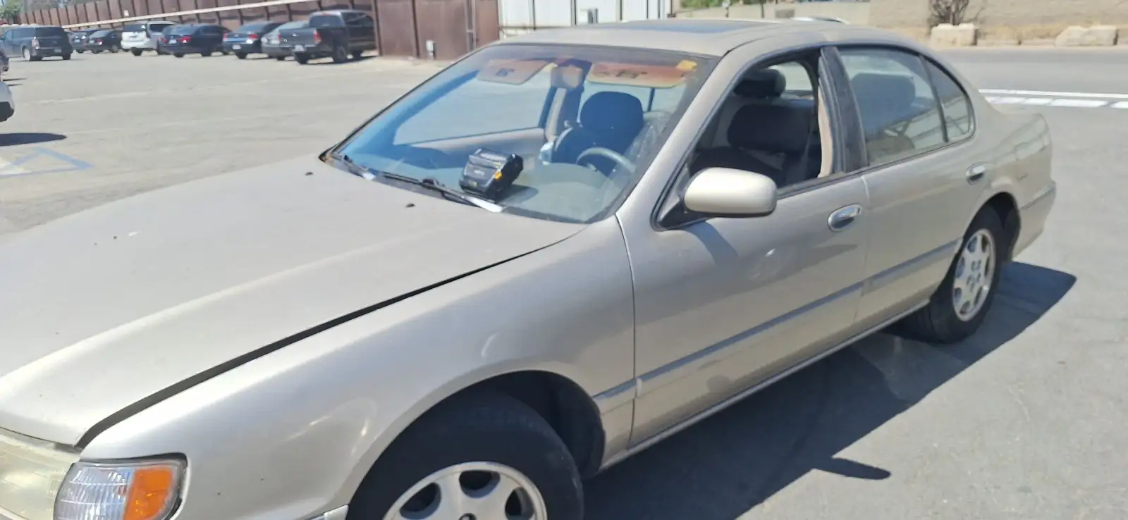 Photo of 1999 Infiniti I30