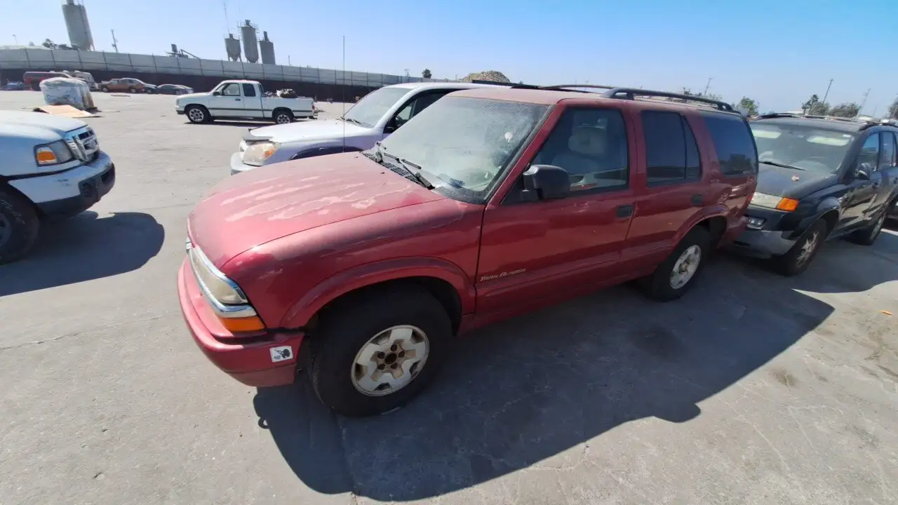 Photo of 2000 Chevrolet Blazer