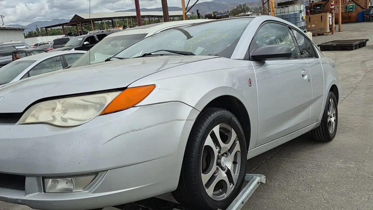 Photo of 2005 Saturn Ion
