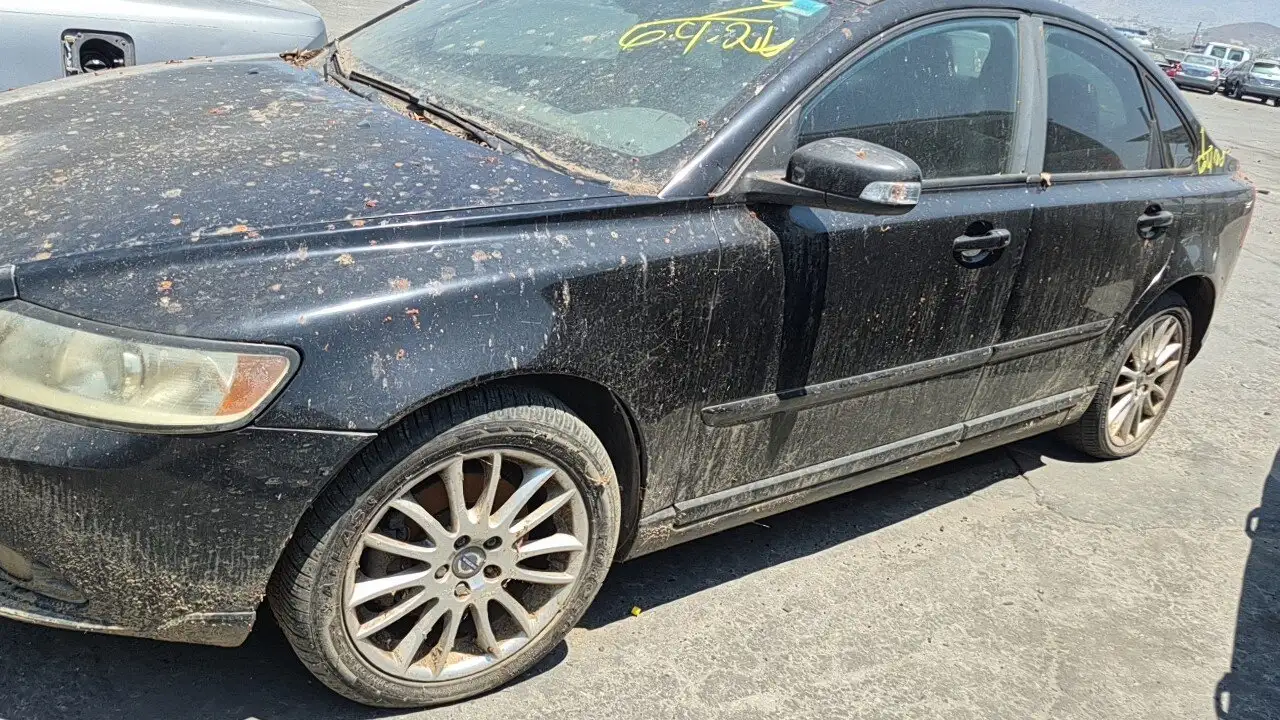 Photo of 2010 Volvo S40