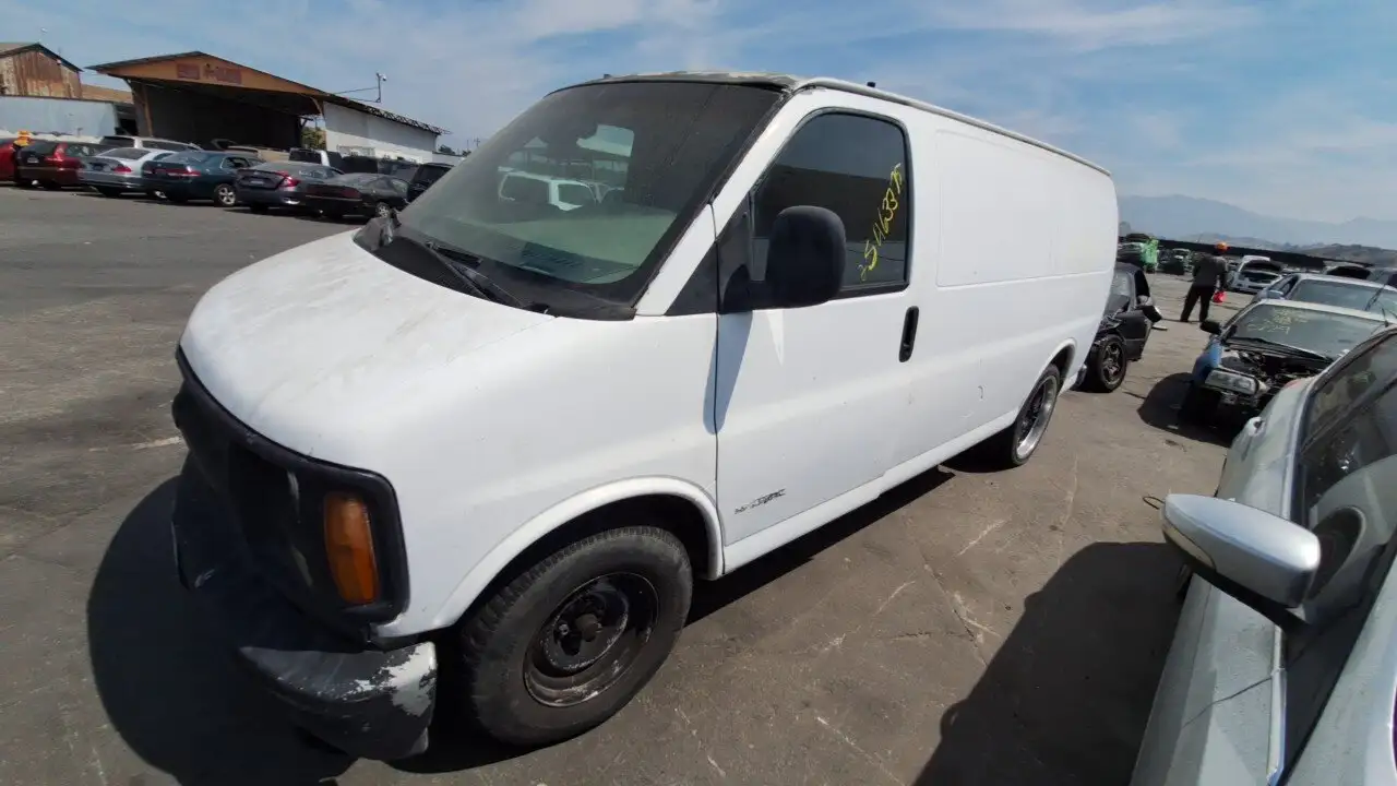 Photo of 2000 Chevrolet Express 1500