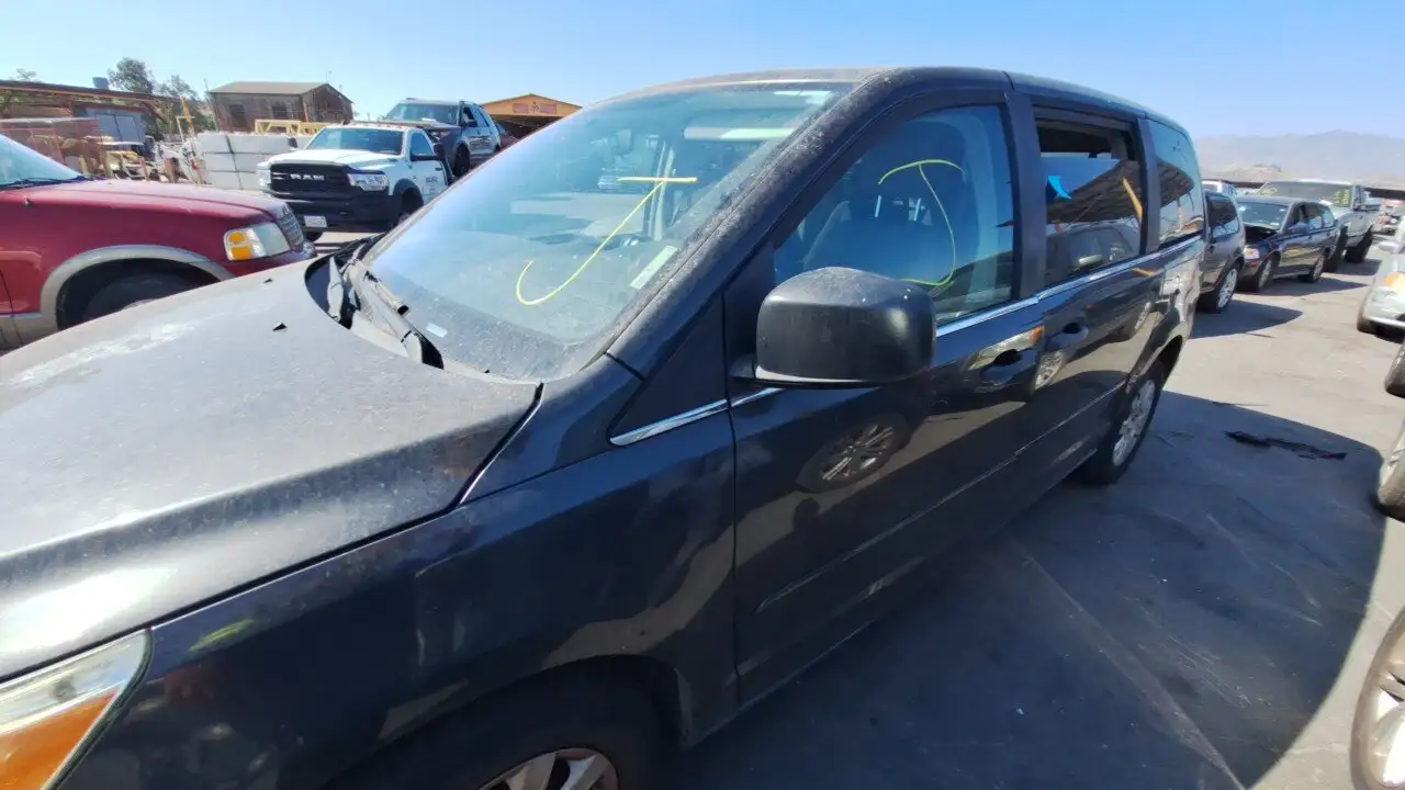 Photo of 2012 Volkswagen Routan