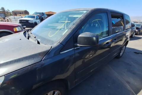 Photo of 2012 Volkswagen Routan