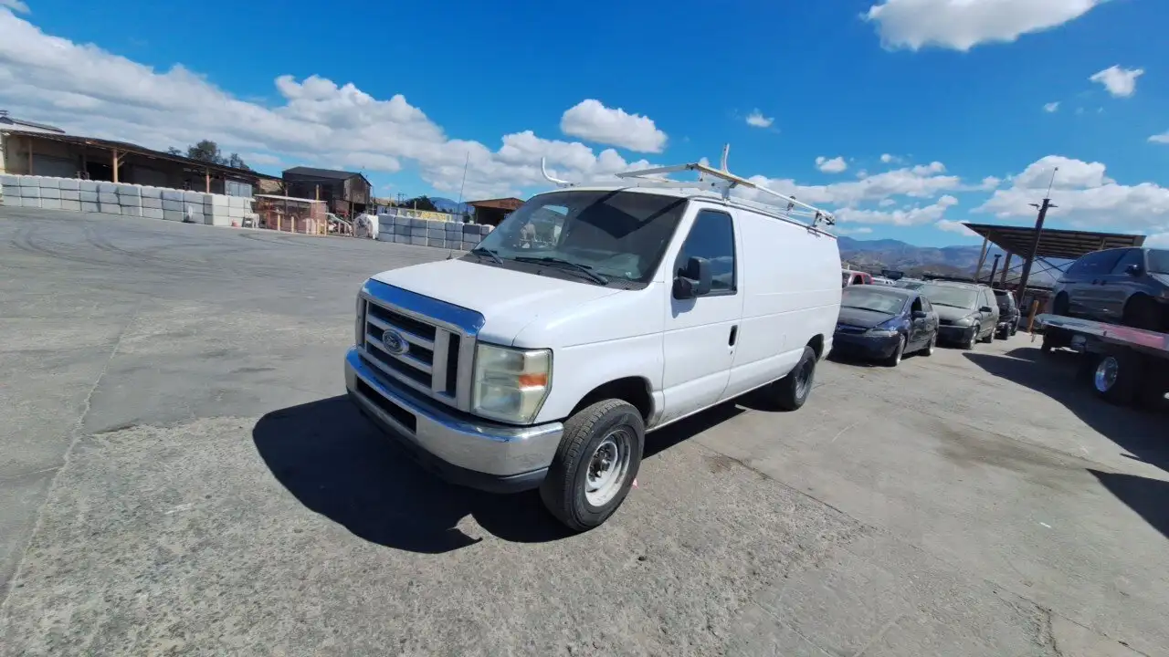 Photo of 2009 Ford E-250