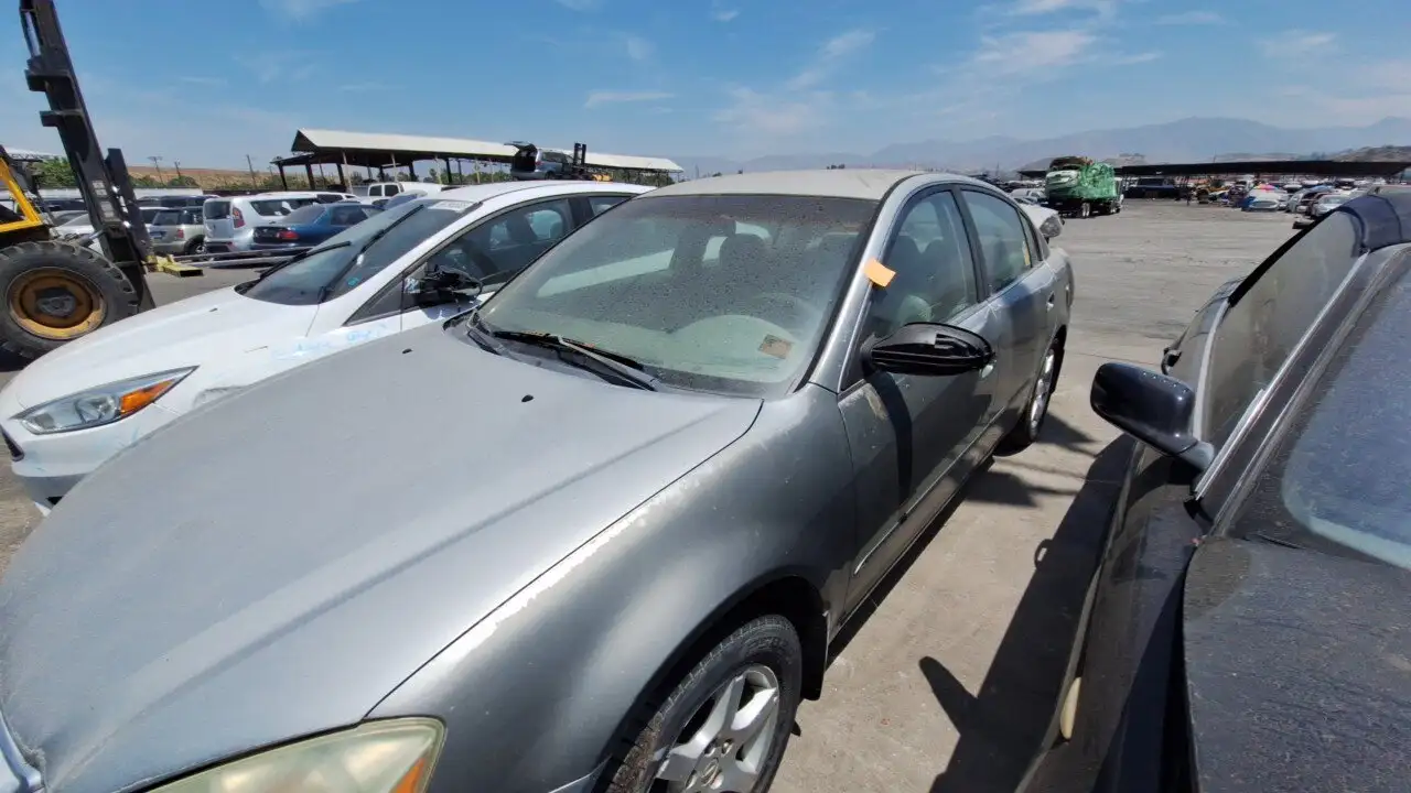 Photo of 2003 Nissan Altima