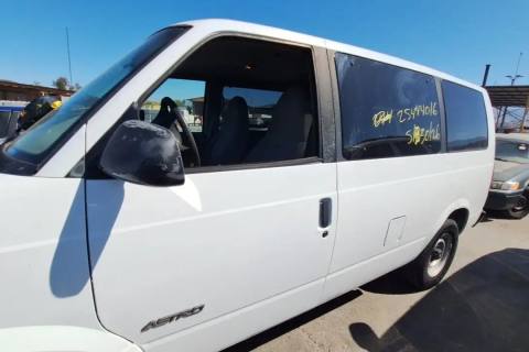 Photo of 2000 Chevrolet Astro
