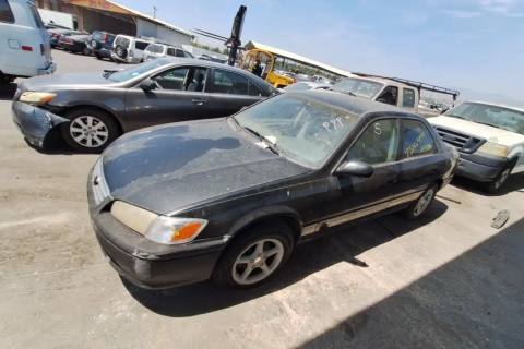 Photo of 2000 Toyota Camry