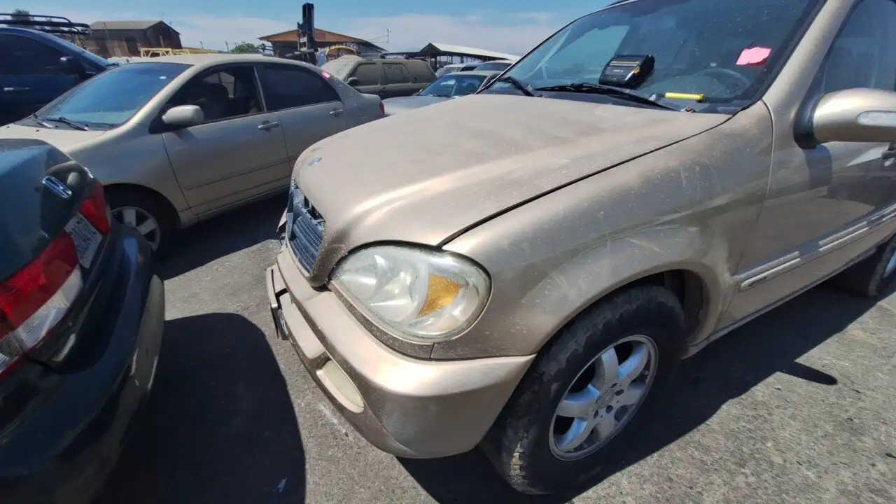 Photo of 2004 Mercedes-Benz Ml350