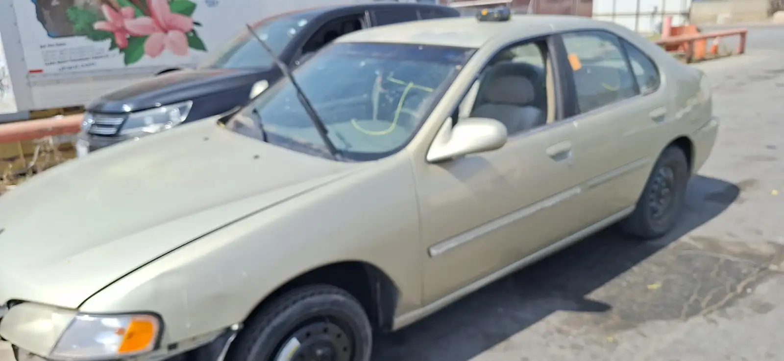Photo of 1998 Nissan Altima