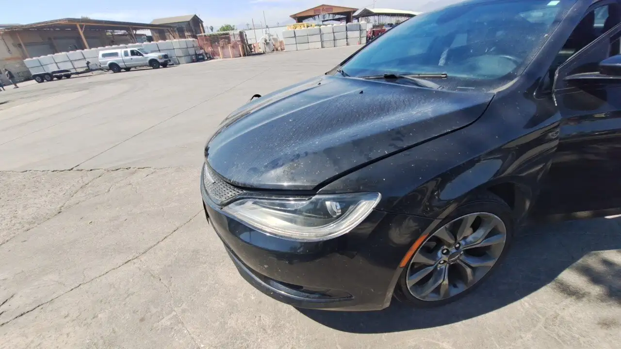 Photo of 2015 Chrysler 200
