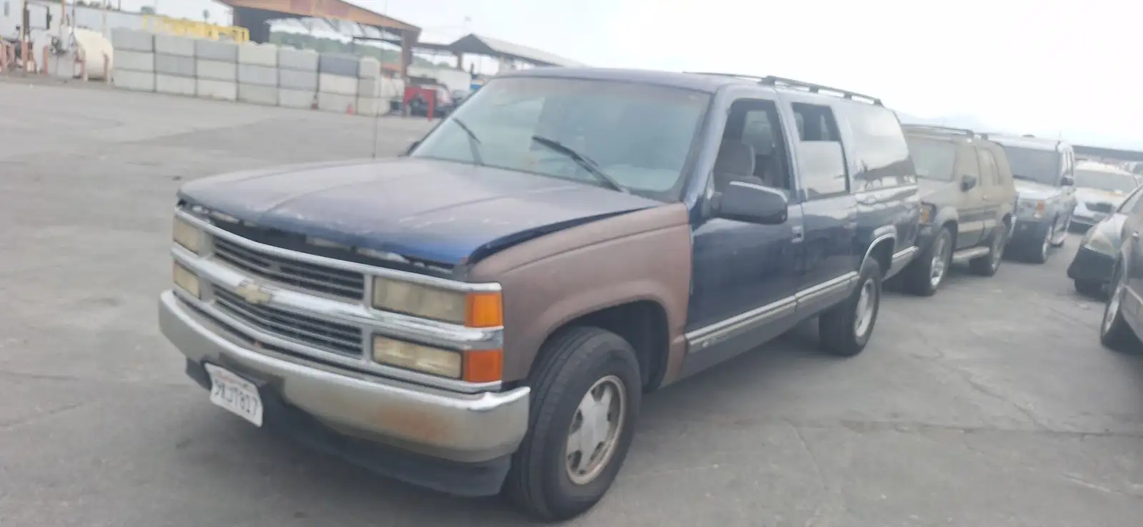 Photo of 1999 Chevrolet C1500 Suburban