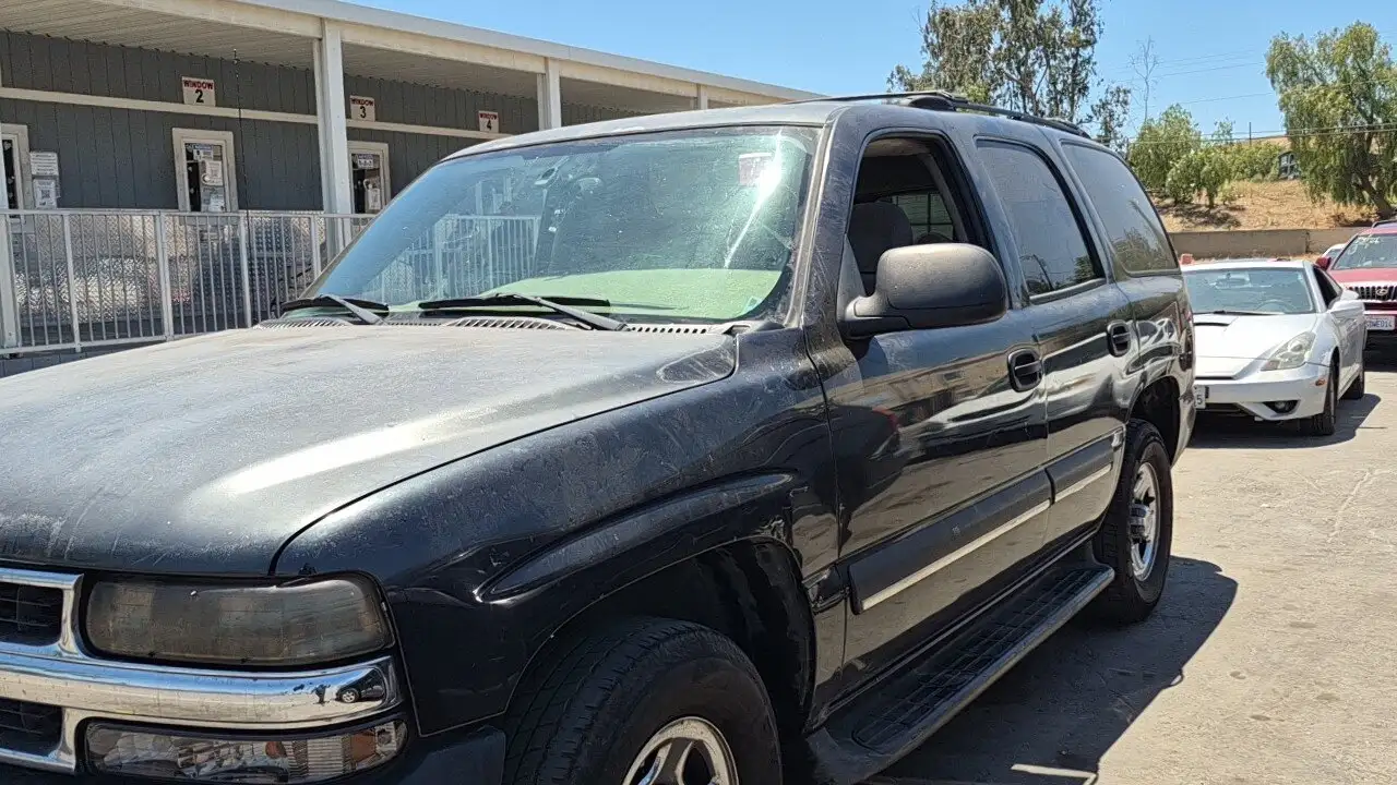 Photo of 2004 Chevrolet Tahoe