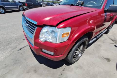 Photo of 2010 Ford Explorer