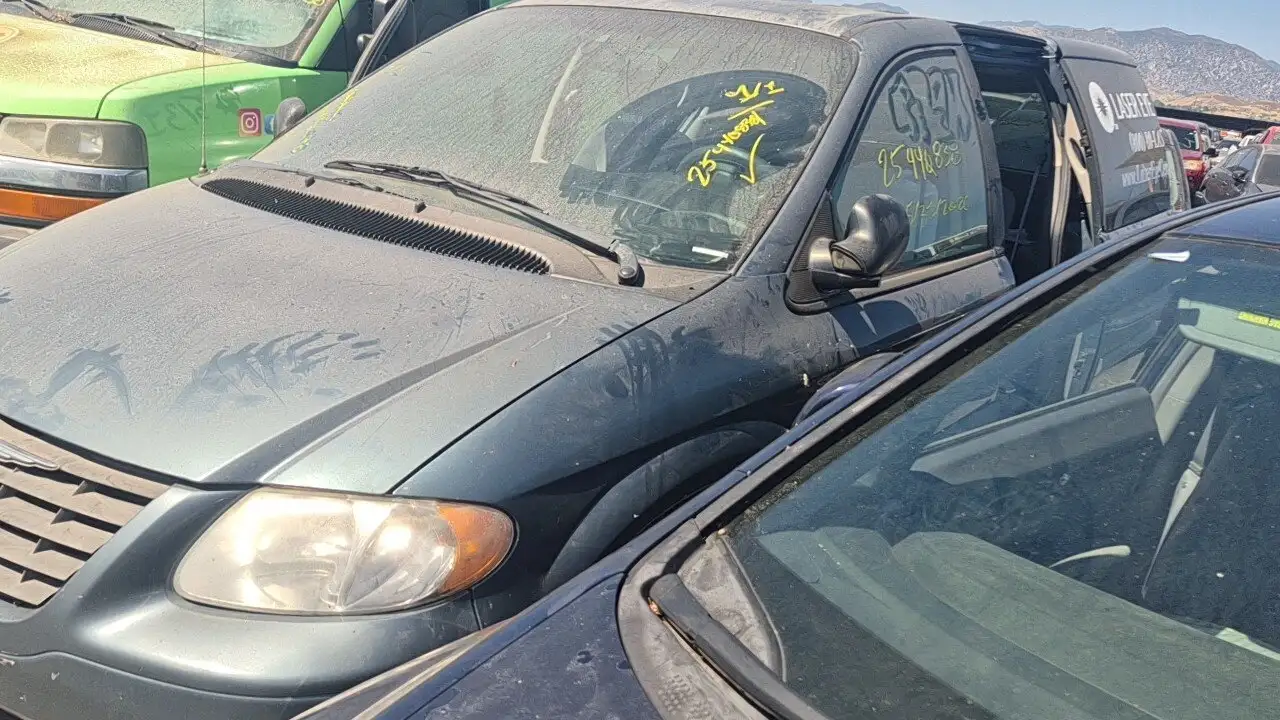 Photo of 2007 Chrysler Town & Country