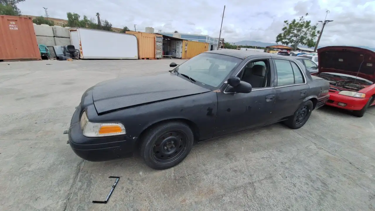 Photo of 2009 Ford Crown Victoria