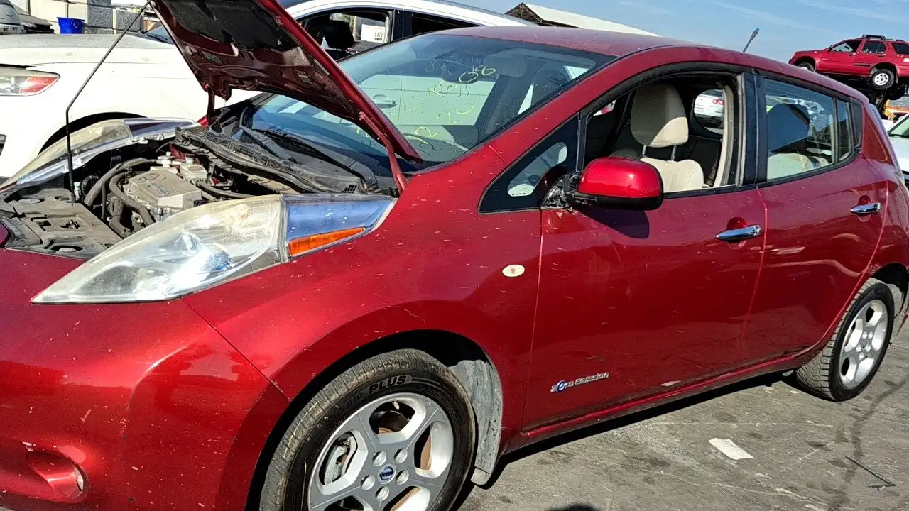 Photo of 2012 Nissan Leaf