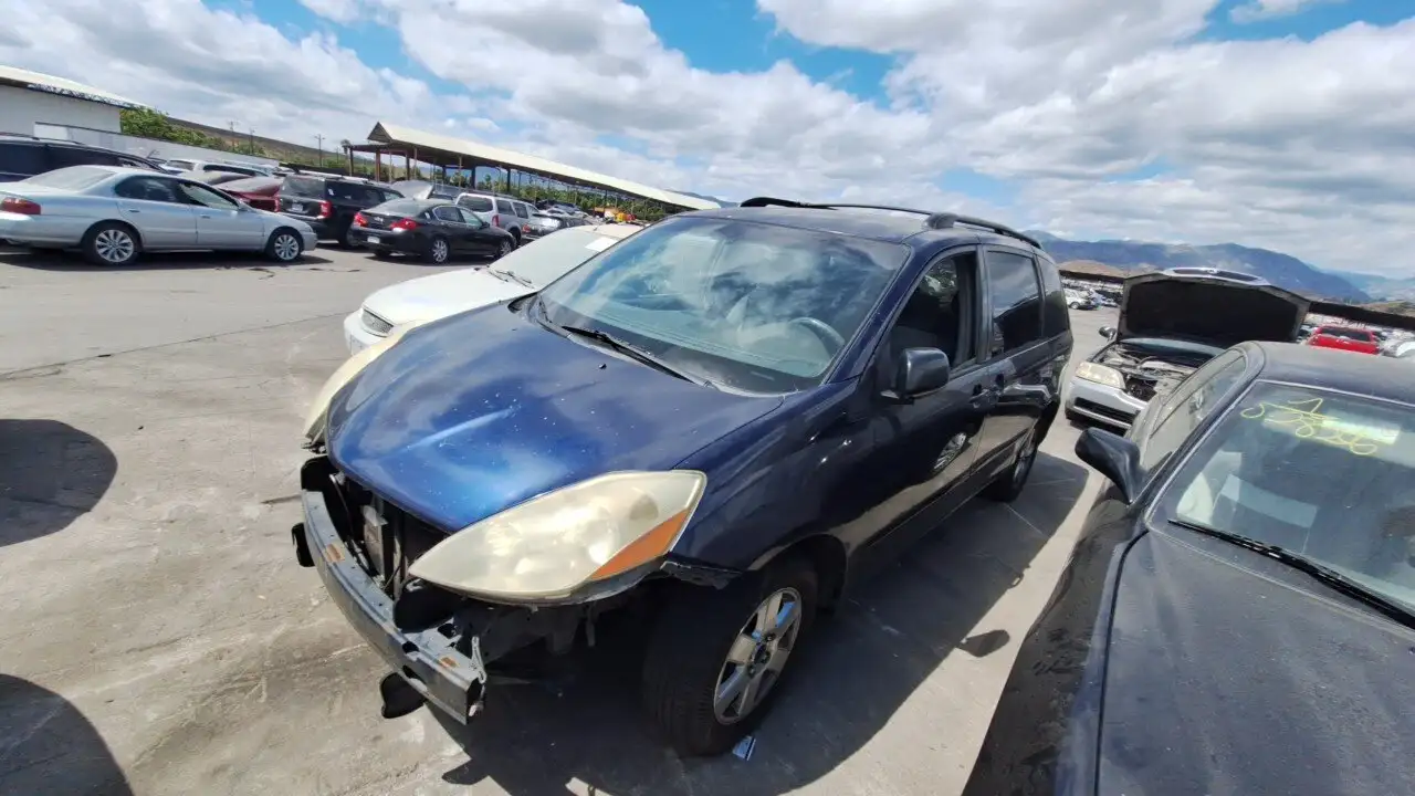 Photo of 2006 Toyota Sienna