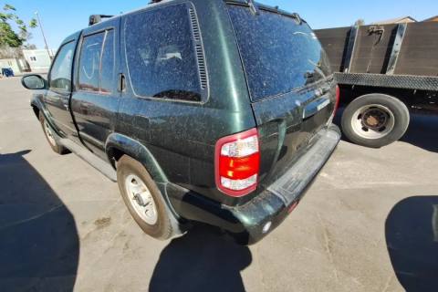 Photo of 2001 Nissan Pathfinder