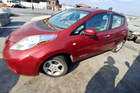 Photo of 2011 Nissan Leaf
