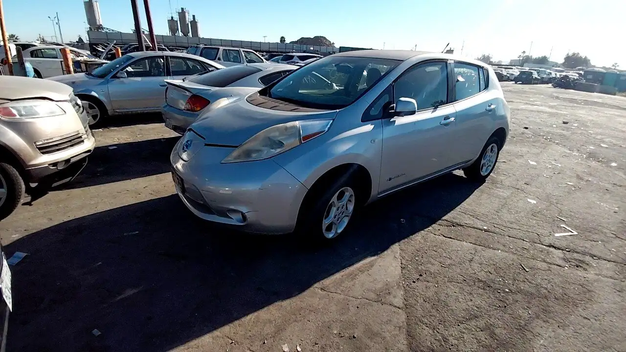 Photo of 2012 Nissan Leaf